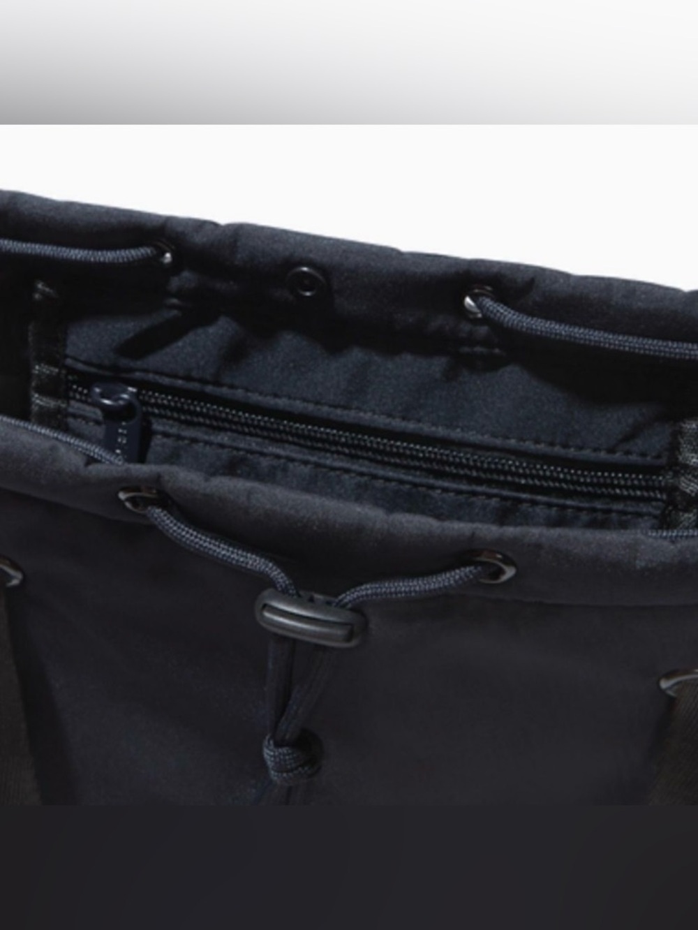 NWOT Beyond Yoga Convertible Gym Bag - Picture 5 of 11